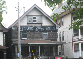 Illustration for article titled 'Honk If Droping Off Daughter': Sad, Weird College Sex Banners Across America